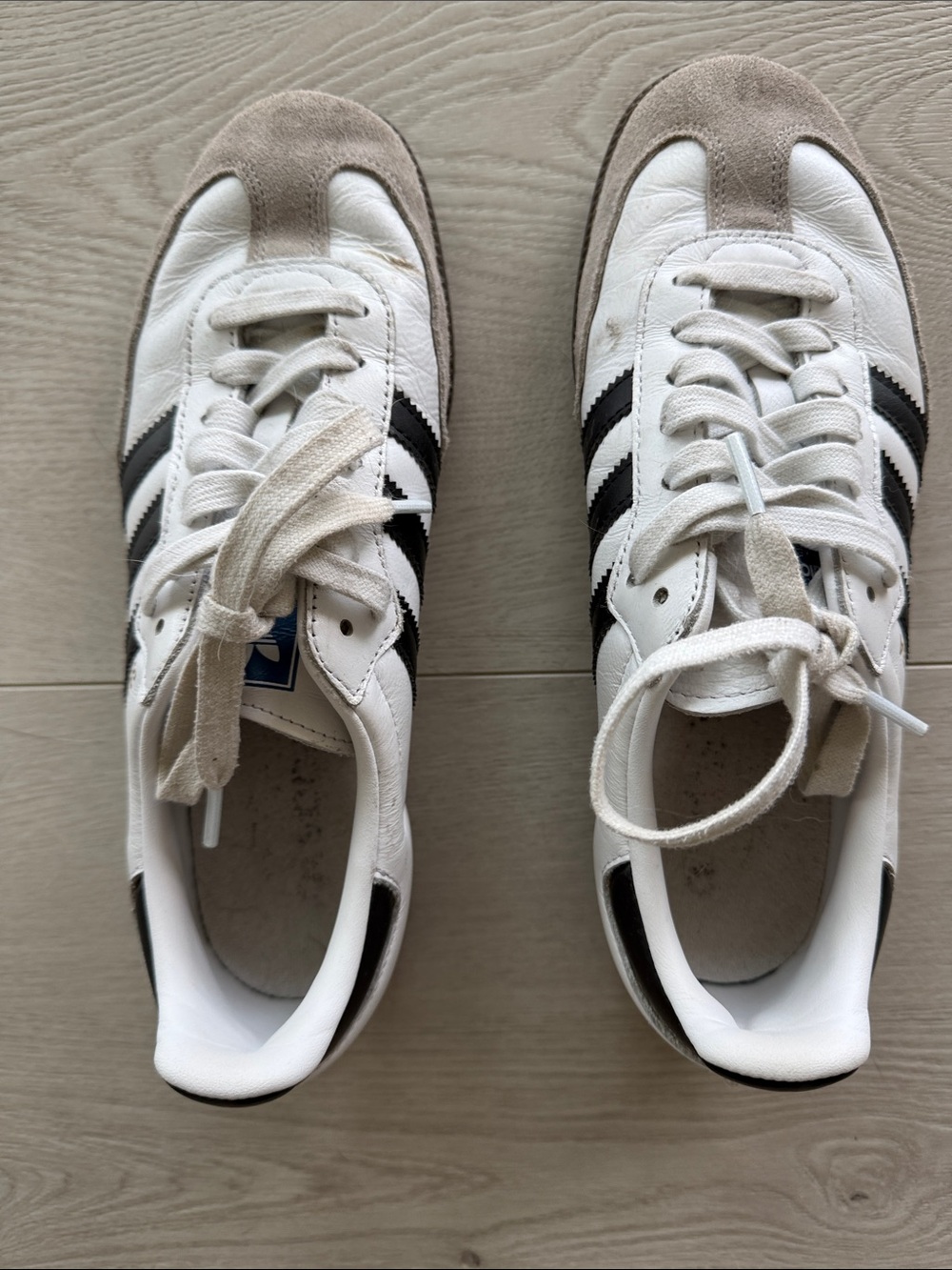 Adidas Samba Classic White and Black Men's Sneakers - Retro Style